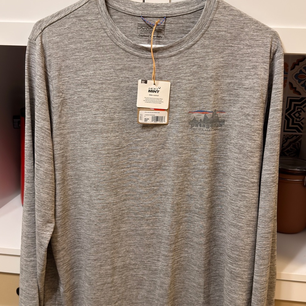 Patagonia Men's Long-Sleeved Capilene Cool Daily Graphic Shirt